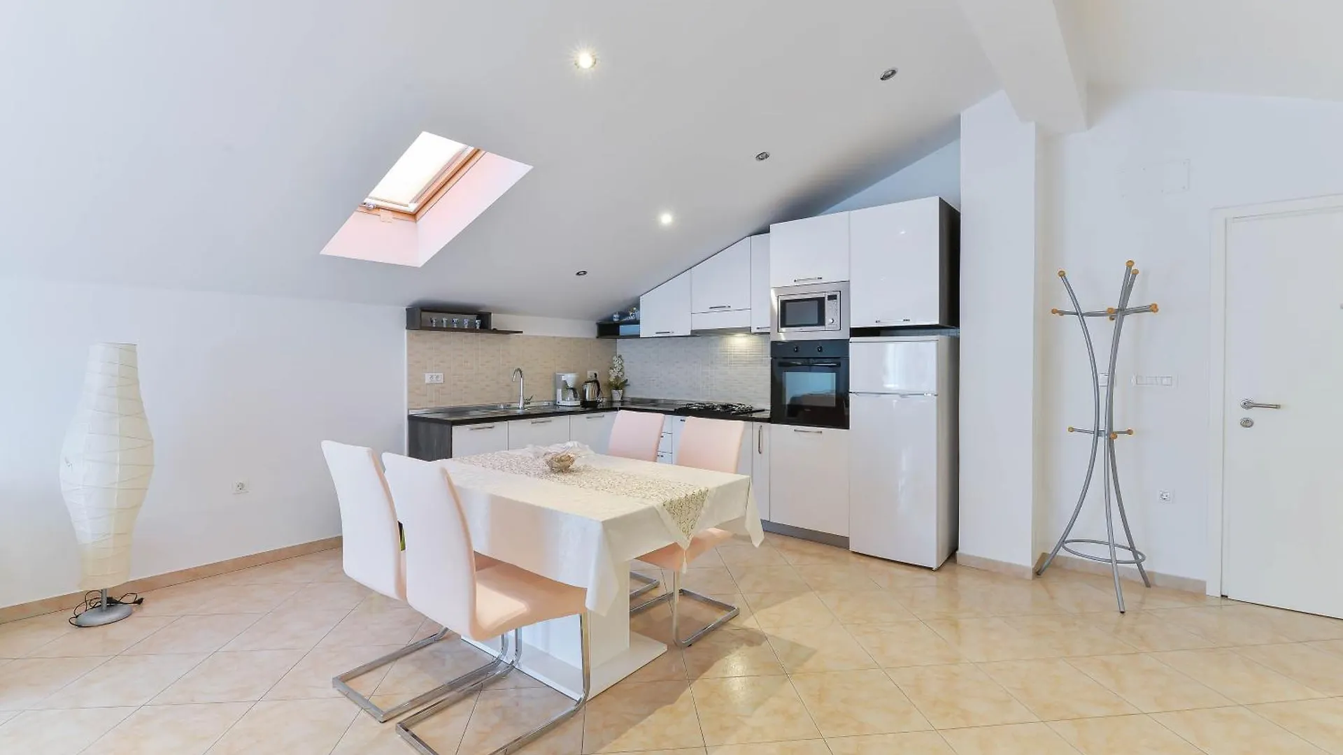 Family Friendly Apartments With A Swimming Pool Zadar - 16336
